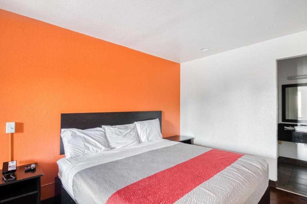 Oyo Hotel Baton Rouge Mid City Экстерьер фото