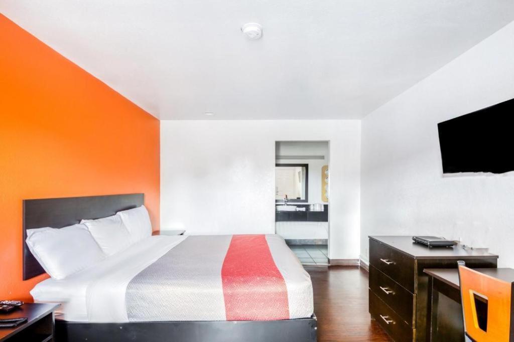 Oyo Hotel Baton Rouge Mid City Экстерьер фото